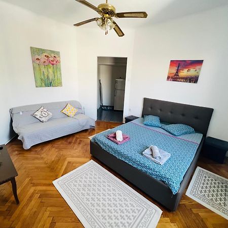 Unirii Downtown Apartment Bucharest Exterior photo